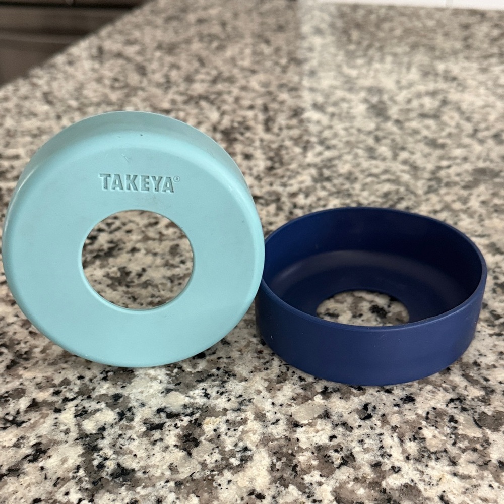 Takeya Blue and Teal Bottle Lid Set